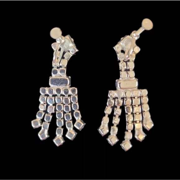 4 Pairs Earrings Vintage Rhinestone Chandelier & Dangle Screw Back & Clip On - Picture 5 of 9
